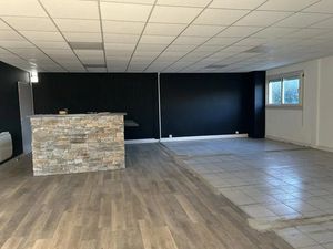 LOCATION - BUREAUX - STOCKAGE - 426 m2 MONTOIR - ACTIVITES