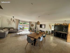 Superbe villa avec piscine