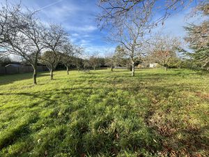 Fondettes EST au calme Terrain 1.000 m2 hors lotissement