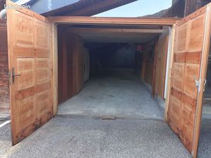 Loue garage local stockage