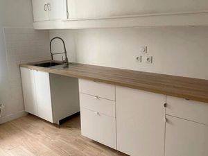 Maison rénovée 2022 avec jardin et sous-sol – Proche centre