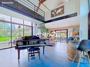 Propriété 9 pièces 270 m²