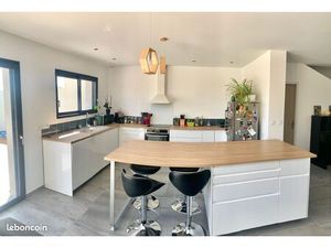 Villa Neuve 4 chambres 125m2 sur 500m2 de terrain