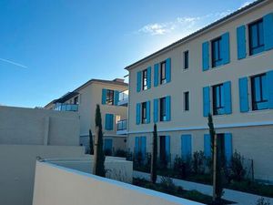 Box fermé en sous-sol – 5 00 × 3 00 m – Rue Pierre de Coubertin  Aix – Dispo immédiate