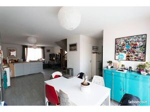 Rare à la location – Maison contemporaine de 150 m² avec double accès indépendant – Charen