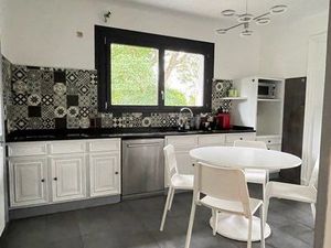 Location appartement dans petite résidence 3 chambres 100m2