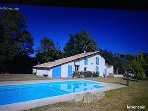 Maison avec jardin et piscine
