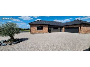 Plein pied 180m2 avec 4 chambres et double garage 40m2
