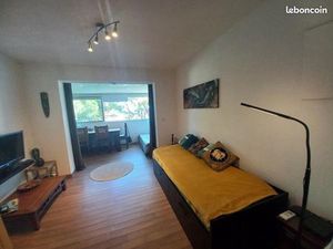 Bel appartement BORD DE MER 30m2 avec PARKING PRIVATIF