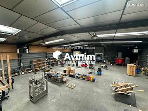 Local 620 m² Persan