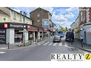 Local commercial 140 m²