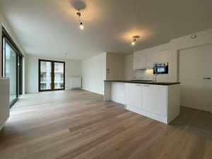 Instapklaar appartement met afgesloten garagebox