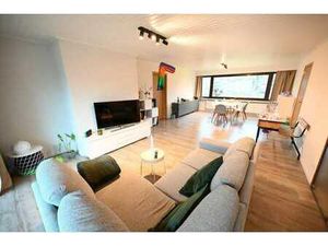 VERNIEUWD 3-slpk-appartement met GARAGE  nabij centrum Br...