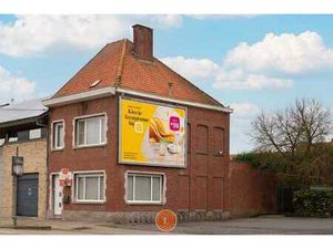 Goed onderhouden halfopen woning met stadstuin