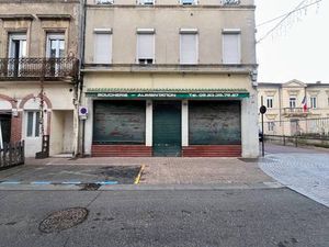 Local d'activités à vendre