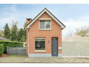 Charmante vrijstaande woning te koop in Essen-Horendonk!