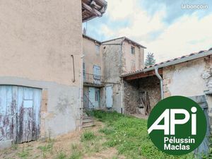 Maison de village 11 pièces 200 m²