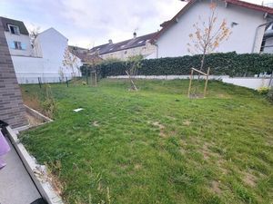 T4 avec jardin  terrasse et parking à SARTROUVILLE