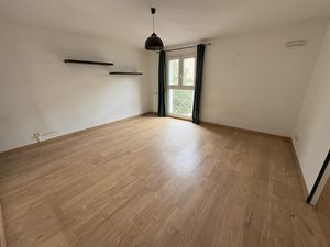T2 40 m2 avec balcon et ascenseur - Pont-du-Las