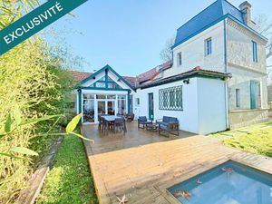 T6 lumineux  rénovée avec goût  piscine