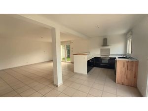 VOUVRAY A 2 MIN DE L ENTREE D AUTOROUTE A 40