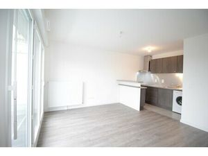 APPARTEMENT  T1 BIS  ST NAZAIRE