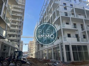 LOCAL COMMERCIAL A LOUER NEUF