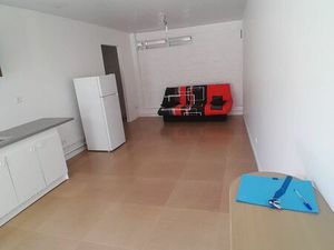Studio meublé 30 m² - Bellevue - EDF  eau  Wifi inclus