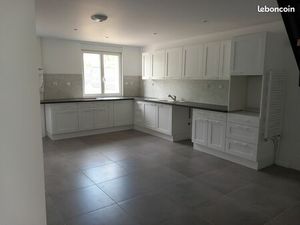 Dispo Sam 21 mars. Dpe A. 5 ch dont 2 suites 170m2 au calme