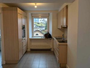 F3 centre ville avec garage  cave et parking