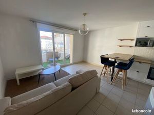 À LOUER – Appartement T2 de 40 8 m² avec balcon  parking et piscine