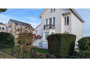 Maison de serriste 4 chambres et 2 salles de douche