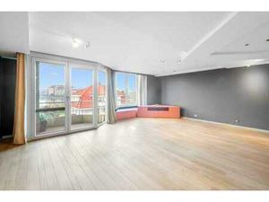 Appartement orienté sud-ouest avec vue dégagée sur le lac d