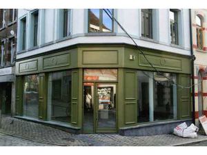 Local commercial idéalement situé