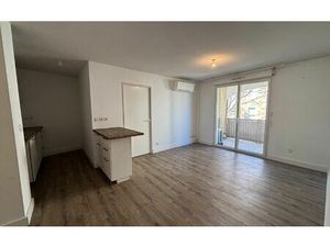 Location appartement  54.87 m² T-3 à Manosque  790 €