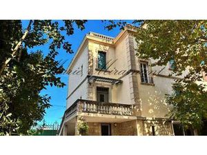 Maison de luxe à vendre à L'Isle-sur-la-Sorgue : 787 500€ | 204m²