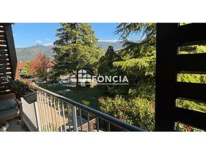 À vendre  Spacieux T4 dans résidence recherchée avec vue exceptionnelle sur Belledonne