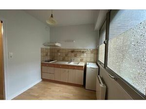 Location appartement  m² T-1 à Limoges  464 €