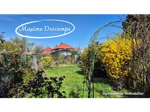 Maison centre ville jardin garage + hangar