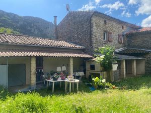 Maison à vendre 11 pièces GENERARGUES (30)