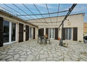 Maison de 5 pièces de 90 m² située à Jonquières-Saint-Vincent