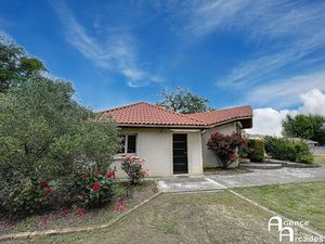 MAISON avec 4 chambres MONTUSSAN