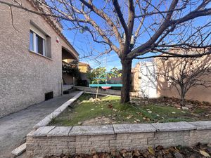 Frontignan La Peyrade  maison T4 terrain 320 m2