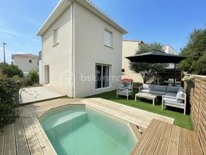 A 2 KM DE GIGNAC Villa moderne avec deux chambres sur une parcelle de 215 m2