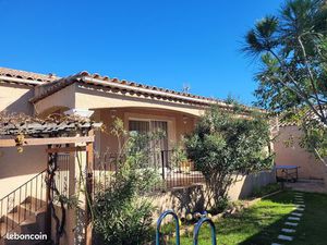 Vends maison plain pied 5 pièces 132 m2