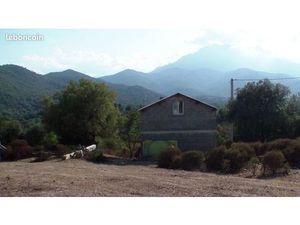 Terrains 2900 m² arboré et viabilisé