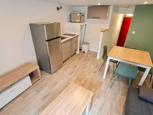 Appartement T2 meublé Laval + parking