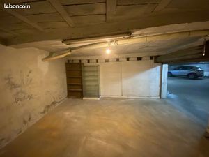 Garage de 25 m2 environ Antibes centre