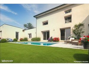 Maison atypique  gros potentiel