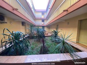 Studio 1 pièce 26 m²